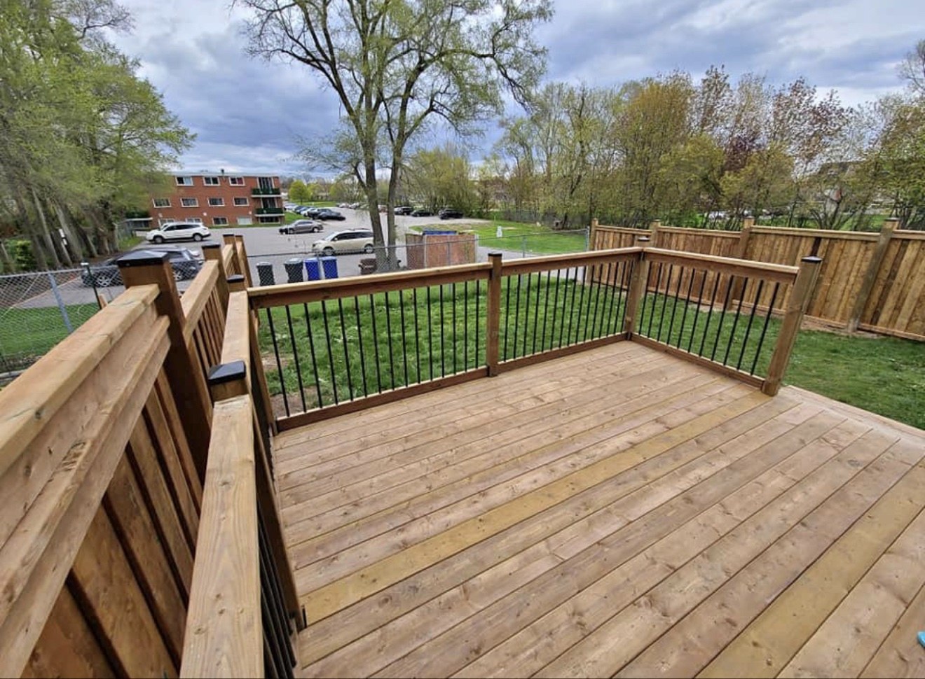 Finished residential deck platform